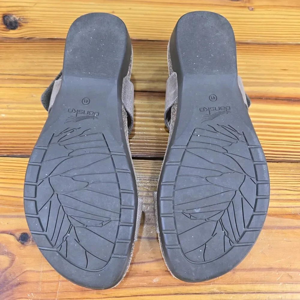 $130 DANSKO US 10.5-11 EU 41 Stone Leather REECE Sandals 6024795300 Pristine!!